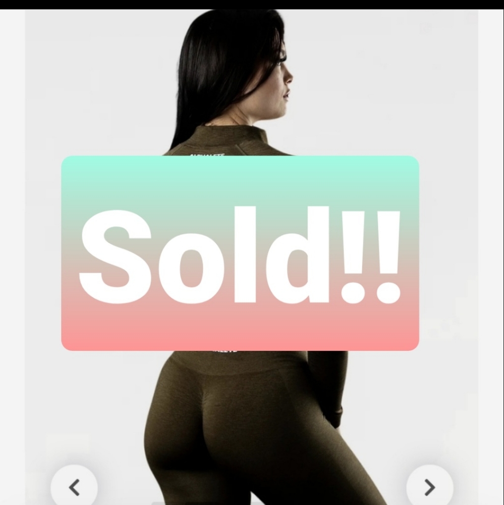 ☆SOLD!!! DO NOT BUY!! Alphalete Amplify Jacket